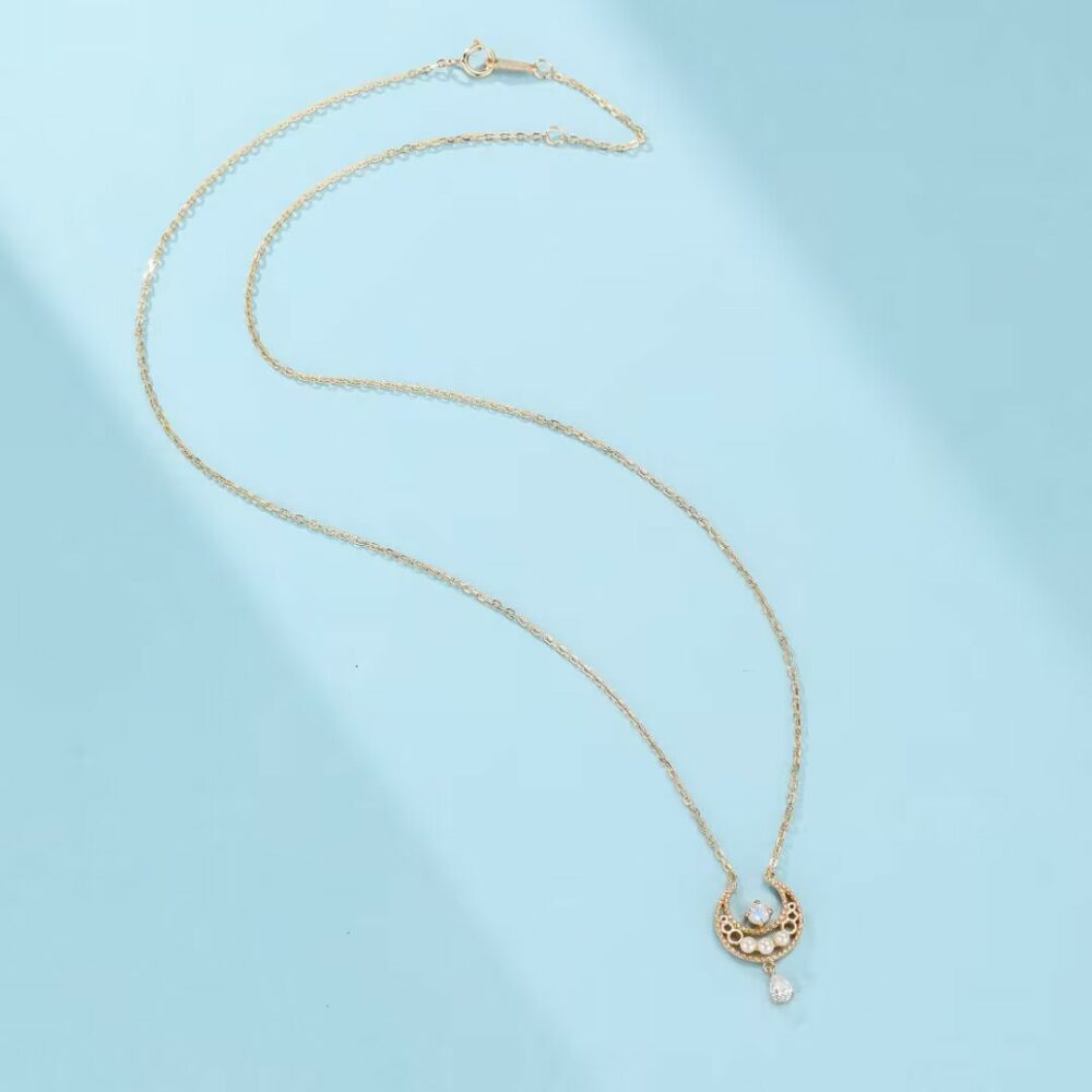 Collier Pierre de Lune – Clair de Nuit, Argent Plaqué Or