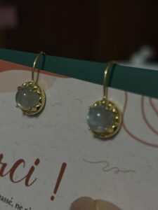 Boucles d’Oreilles Pierre de Lune – Soupir Nocturne, Argent Plaqué Or photo review