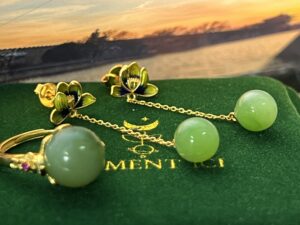Boucles d'Oreille Jade - Beauté de Lotus, Argent Plaqué Or photo review