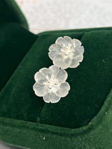 Boucles d'Oreilles Quartz Clair - Élégance Florale, Argent photo review