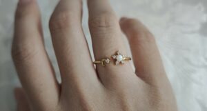 Bague Opale – Lune Stellaire, Argent photo review
