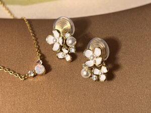 Boucles d'Oreilles Perle – Éclat Floral photo review