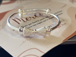 Bracelet Enfant Nœud Papillon – Douce Élégance, Argent photo review