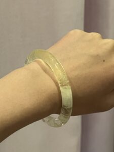 Bracelet Jonc Citrine – Rayonnement Intérieur photo review