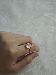 Bague Cristal de Roche – Reflet Précieux, Argent Plaqué Or 10K photo review