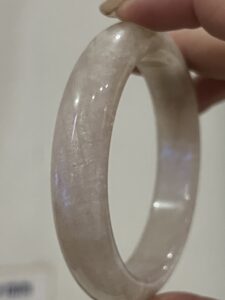 Bracelet Jonc Pierre de Lune – Aura Lunaire photo review