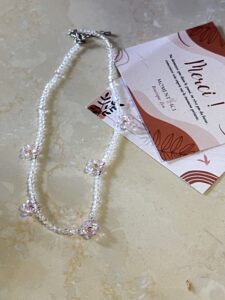 Collier Enfant – Fleur de Cristal photo review