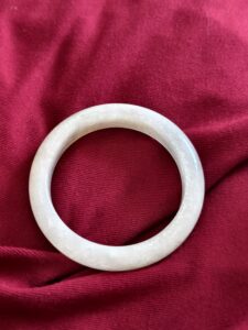 Bracelet Jonc Pierre de Lune – Aura Lunaire photo review