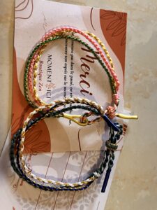 Bracelet Enfant Tressé – Arc-en-Ciel Chanceux photo review