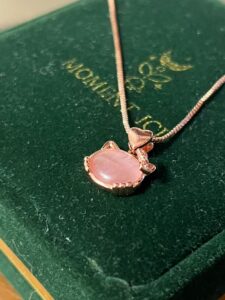 Collier Enfant Quartz Rose – Amour Kitty photo review