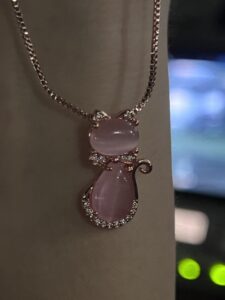 Collier Enfant Quartz Rose – Chaton photo review