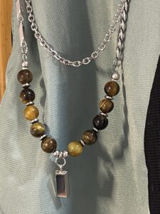 Collier Homme Œil de Tigre – Élan Minéral photo review