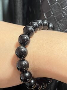 Bracelet Obsidienne – Force Silencieuse photo review