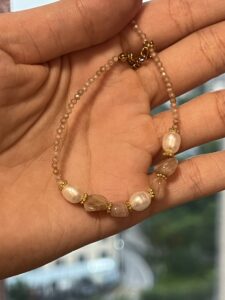 Bracelet Pierre de Soleil et Perle – Harmonie Radieuse photo review