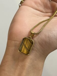 Collier Homme Œil de Tigre – Médaillon Impérial photo review