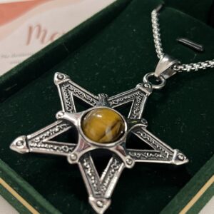 Collier Homme Œil de Tigre – Pentacle Sacré photo review