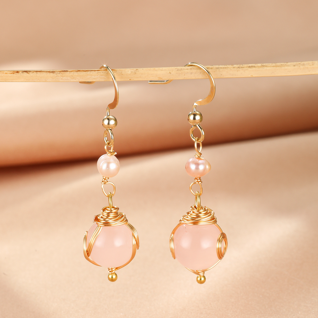 Boucles d’Oreilles Quartz Rose – Spirale d’Amour