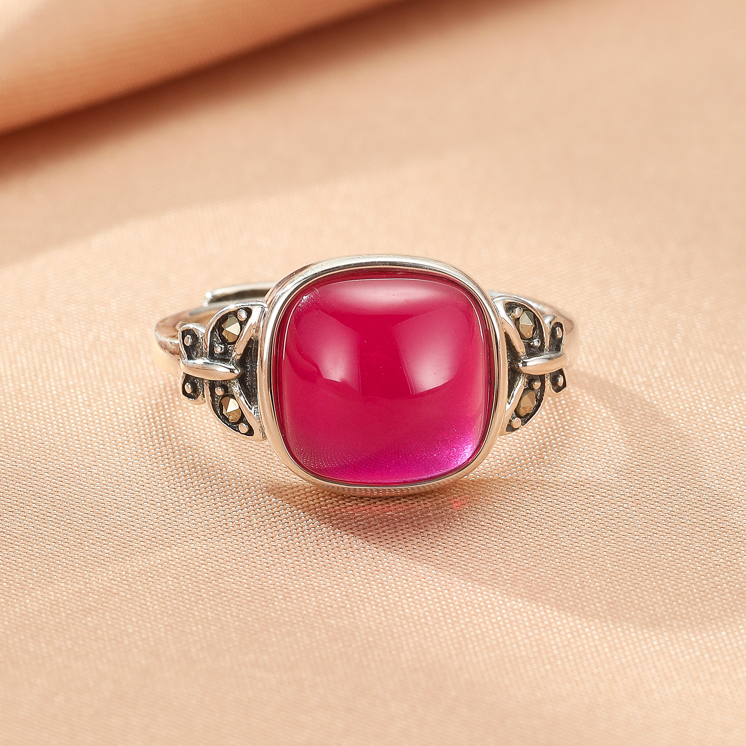 Bague Cornaline – Papillon Élégant, Argent