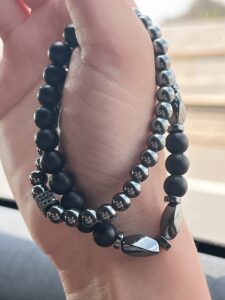 Bracelet Homme Hématite et Obsidienne – Duo Sombre photo review