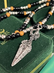 Collier Homme Œil de Tigre – Lame Tibétaine photo review