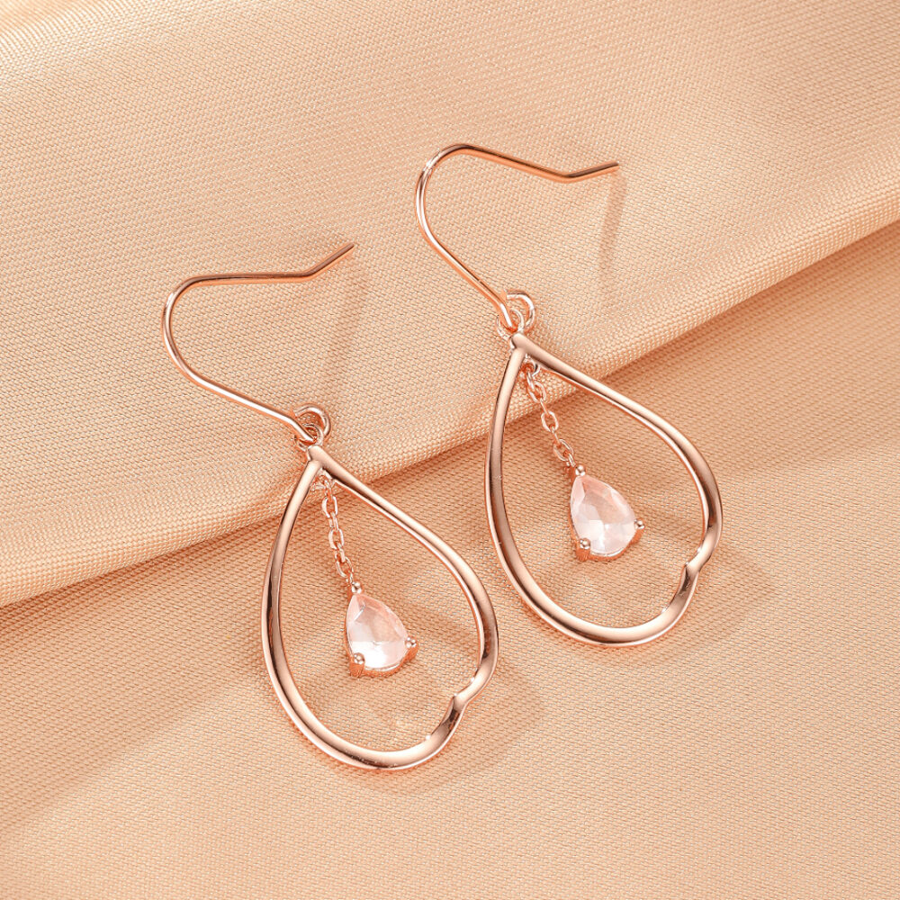 Boucles d’Oreilles Quartz Rose – Larmes de Douceur, Argent Plaqué Or