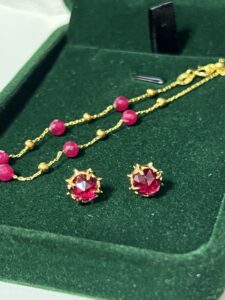 Boucles d’Oreilles Cornaline – Épine de Feu, Argent Plaqué Or photo review