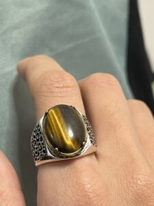 Bague Homme Œil de Tigre – Souverain Magnétique, Argent photo review