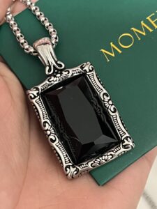 Collier Homme Obsidienne – Talisman Royal photo review