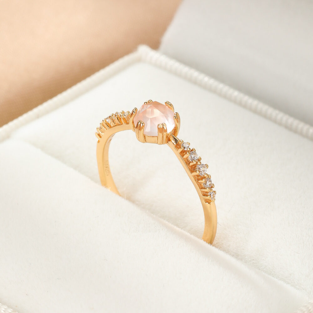 Bague Quartz Rose – Éclat de Tendresse, Argent Plaqué Or 10K