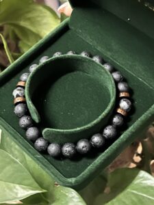 Bracelet Pierre de Lave – Lave Lunaire photo review