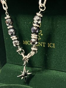 Collier Homme Hématite et Obsidienne – Éclat Astral photo review