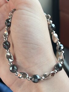 Bracelet Homme Hématite – Reflets Bruts photo review