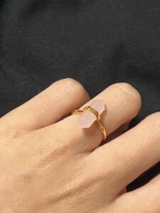 Bague Quartz Rose – Point de Lumière, Argent Plaqué Or 10K photo review