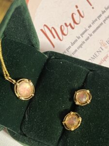 Collier Quartz Rose – Aura Radieuse, Argent Plaqué Or 10K photo review