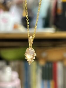 Collier Quartz Rose – Goutte Étoilée, Argent Plaqué Or 9K photo review