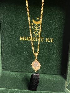 Collier Quartz Rose – Goutte Étoilée, Argent Plaqué Or 9K photo review