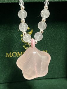 Collier Quartz Rose – Fleur Céleste photo review