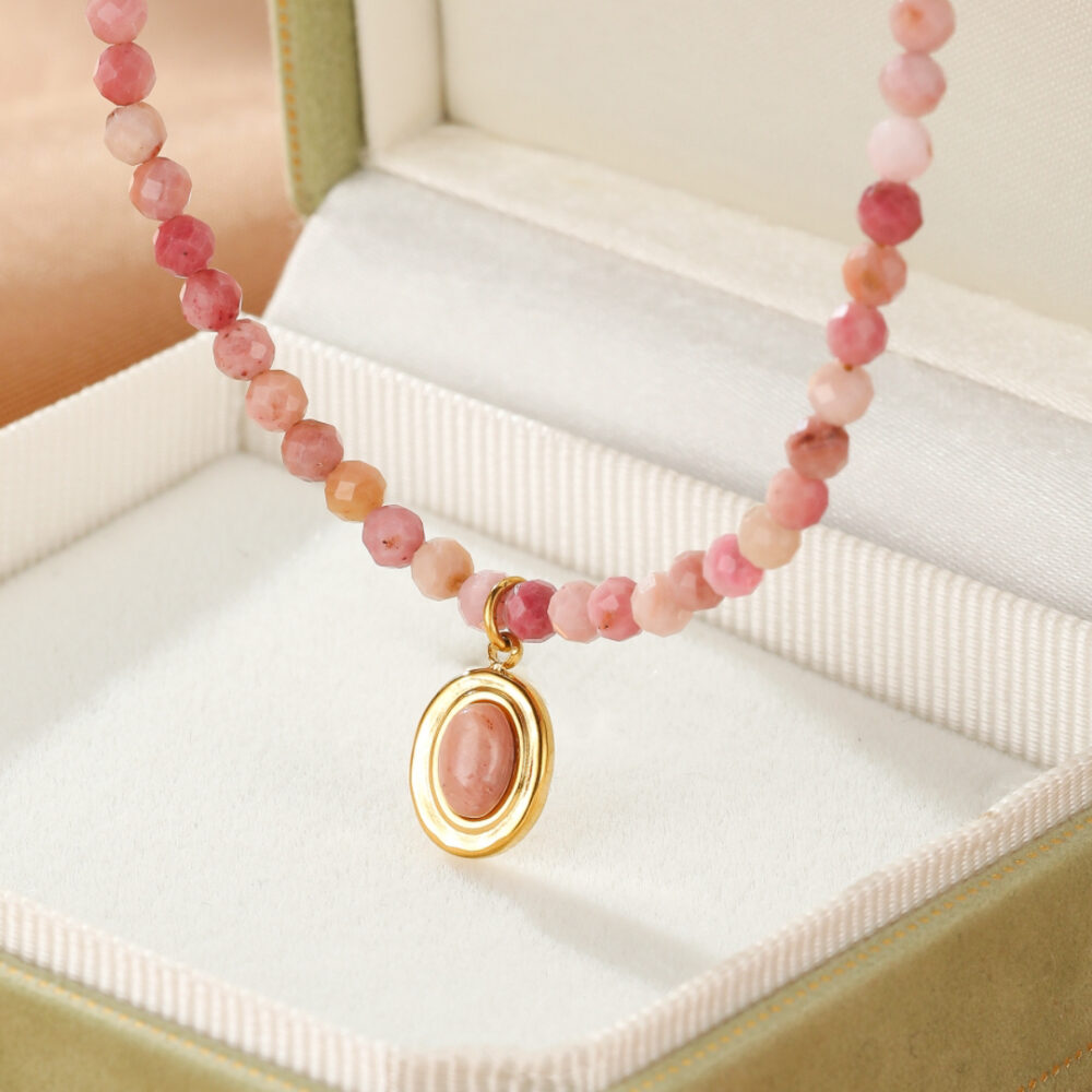 Collier Rhodonite – Rose Intuitif