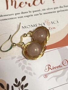 Boucles d'Oreilles Pierre de Soleil – Nids Solaires photo review