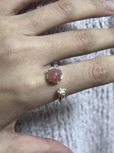 Bague Quartz Rose – Fleur de Tendresse, Argent photo review