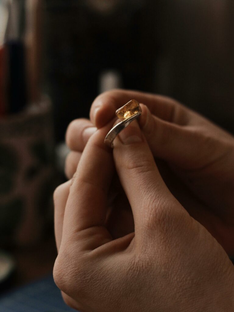 bague pierre de soleil