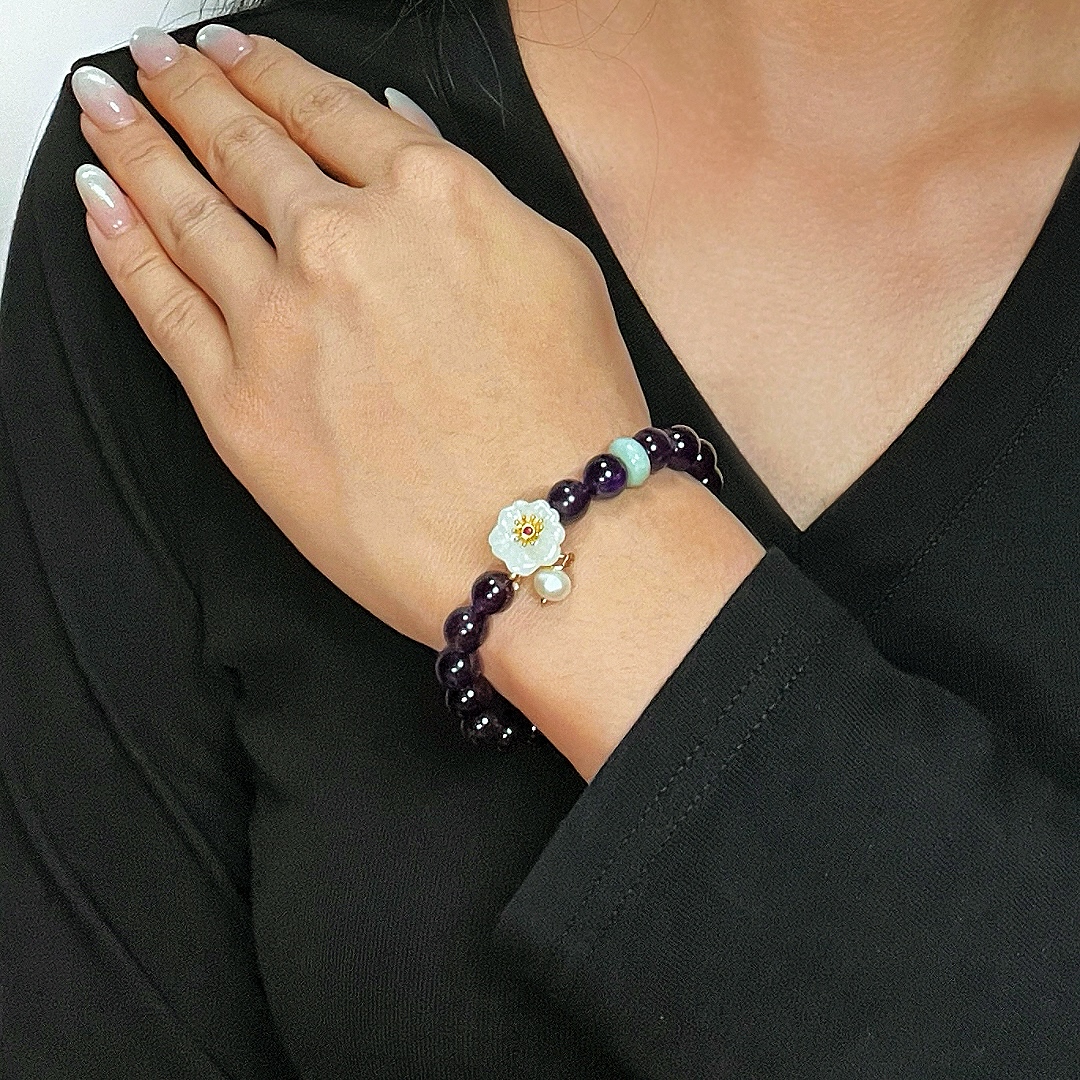 Bracelet Améthyste, Jade et Perle – Fleur de Sérénité