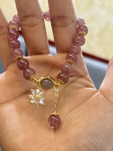 Bracelet Quartz Fraise et Cristal de Roche – Fleur Cosmique photo review