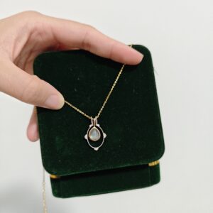 Collier Labradorite – Halo Mystique, Argent Plaqué Platine photo review
