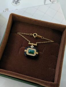 Collier Malachite – Éveil de Confiance photo review