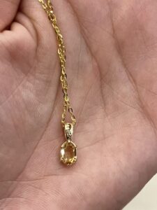Collier Citrine – Élégance Ovale, Argent Plaqué Or photo review