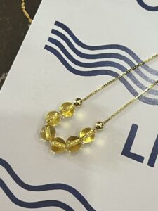 Collier Citrine – Courbe Lumineuse, Argent Plaqué Or photo review