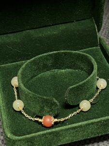 Bracelet Agate Rouge et Jade Néphrite – Éclat Protecteur photo review