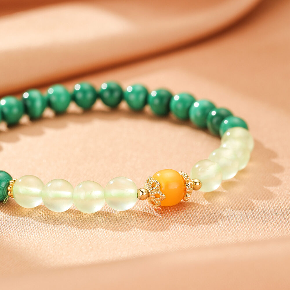Bracelet Malachite, Préhnite et Ambre – Harmonie des Énergies