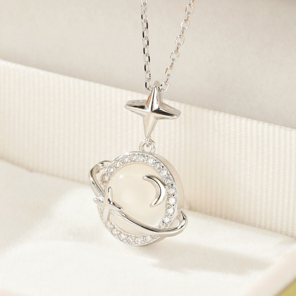 Collier Calcédoine Blanche – Étoile Céleste, Argent